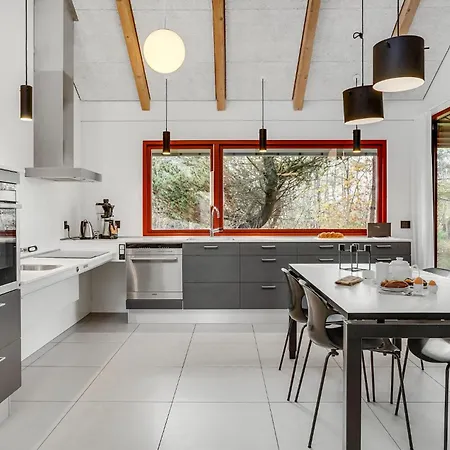 2 Bedroom Gorgeous In